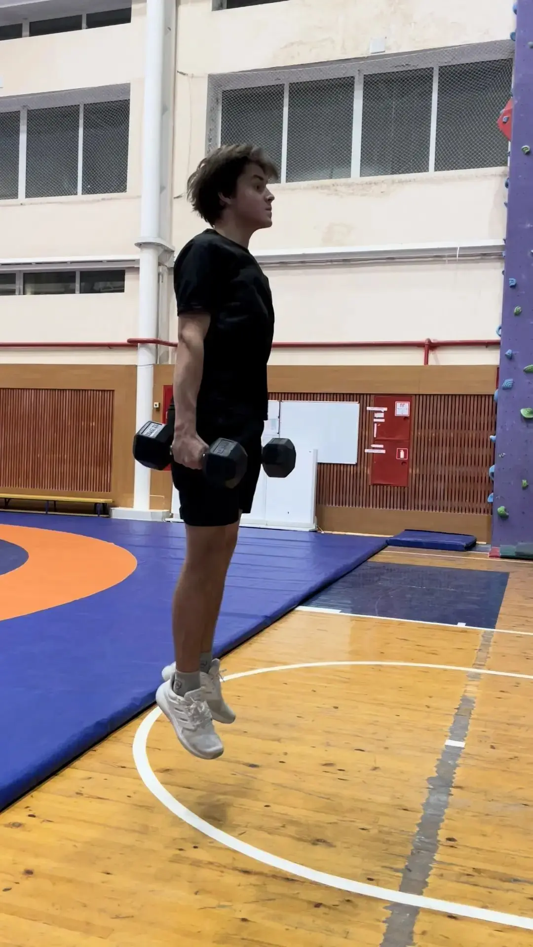 🧗‍♂️ Наши скалолазы зря времени не теряют: отделение вовсю готовится к всероссийским с...