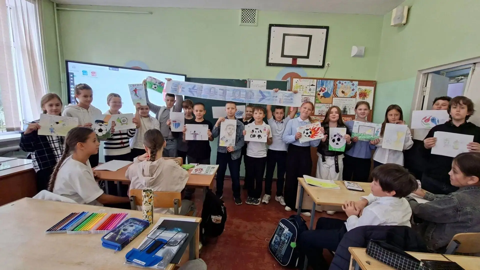 В нашей школе прошёл творческий конкурс в рамках проекта «Футбол в школе»! Ребята показ...