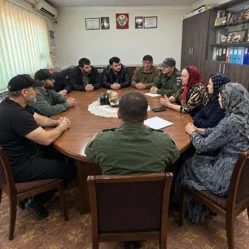 В Карабудахкентском районе прошёл круглый стол с участниками СВО