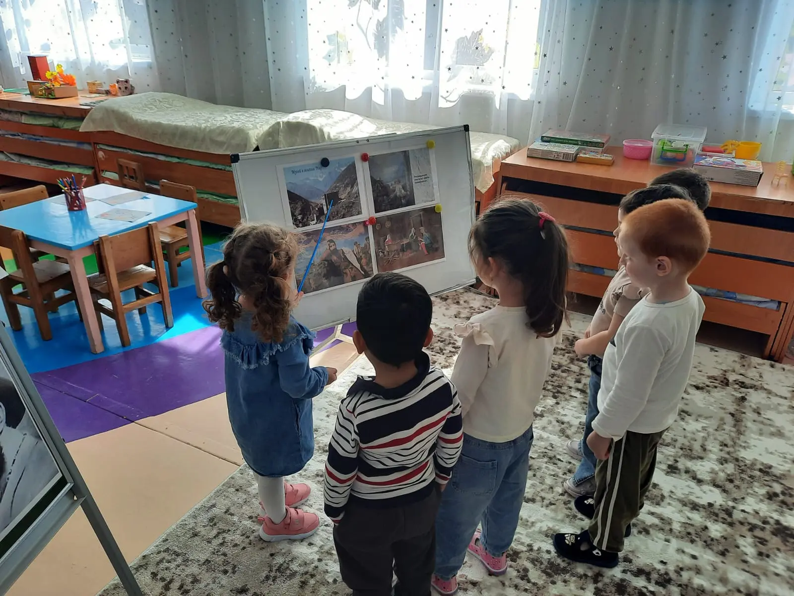 🎉Тематическоеское занятие в средней группе, посвящённое дню рождения Коста Левановича ...