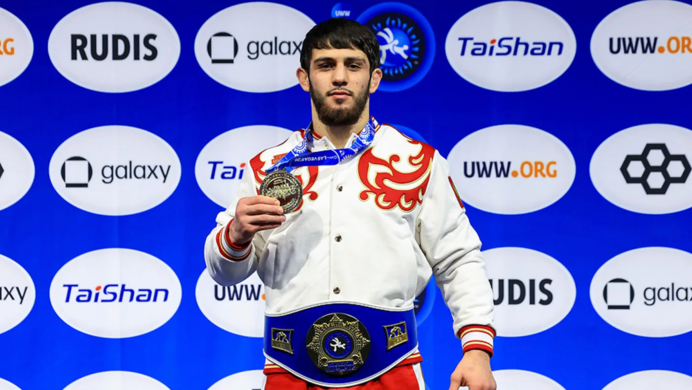 🤼‍♂️🥇Борец Эрзу Закриев завоевал золото молодёжного ЧМ U-23 в США