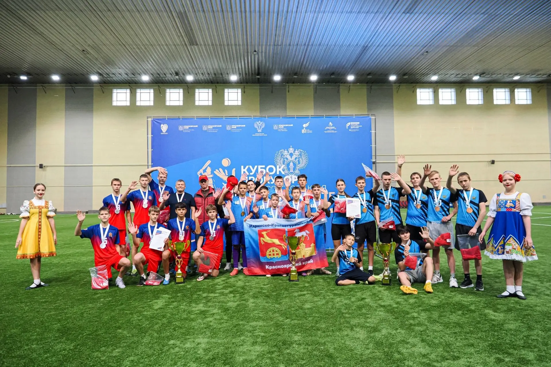 В Красноярске состоялся Кубок прокурора края по мини-лапте 🏏