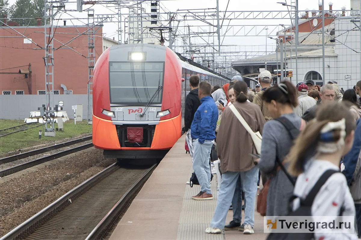 Отменены четыре электрички между Тверью и Москвой