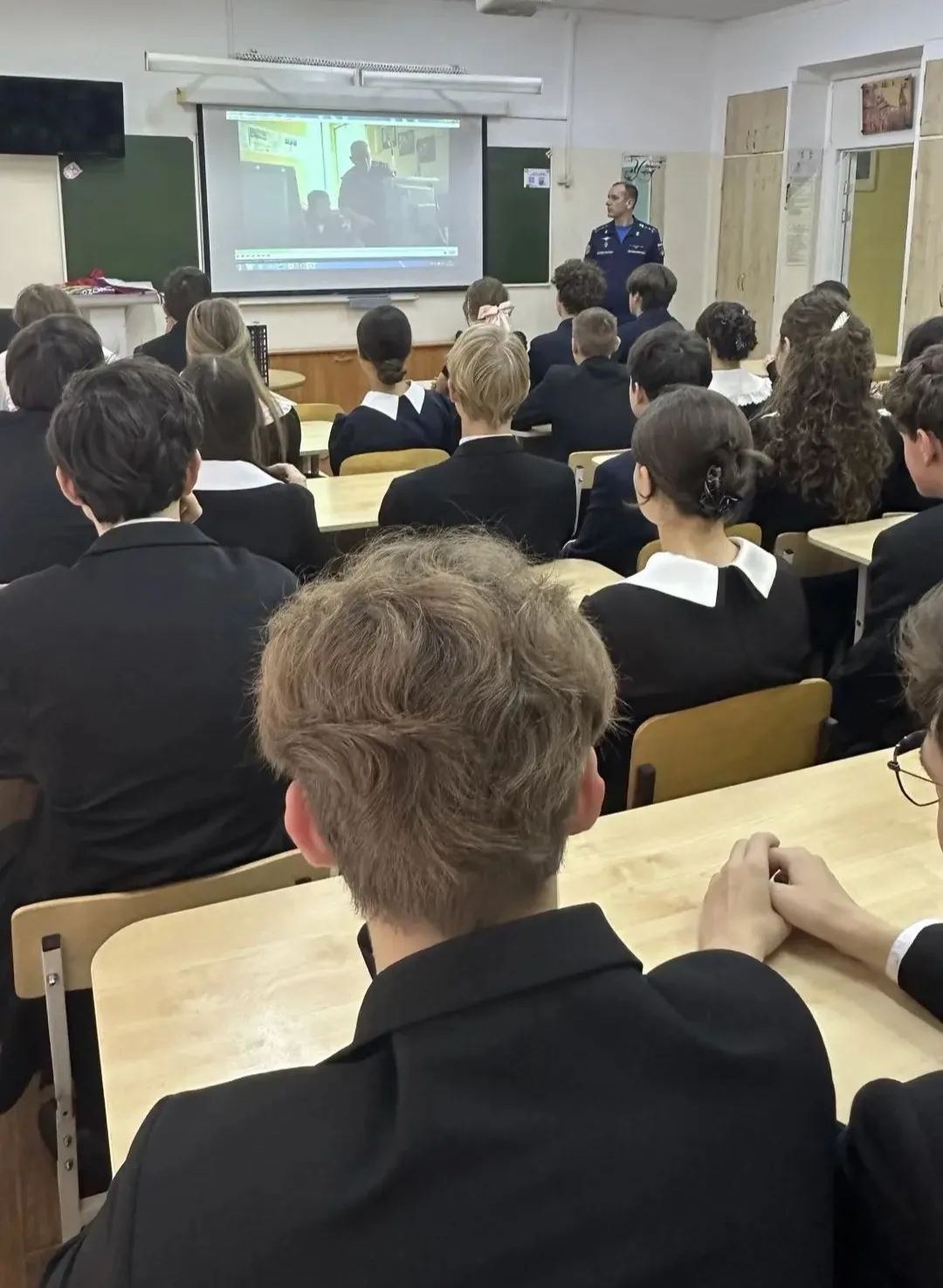 Сегодня в лицее прошла профориентационная встреча: перед учениками 10–11 классов выступ...