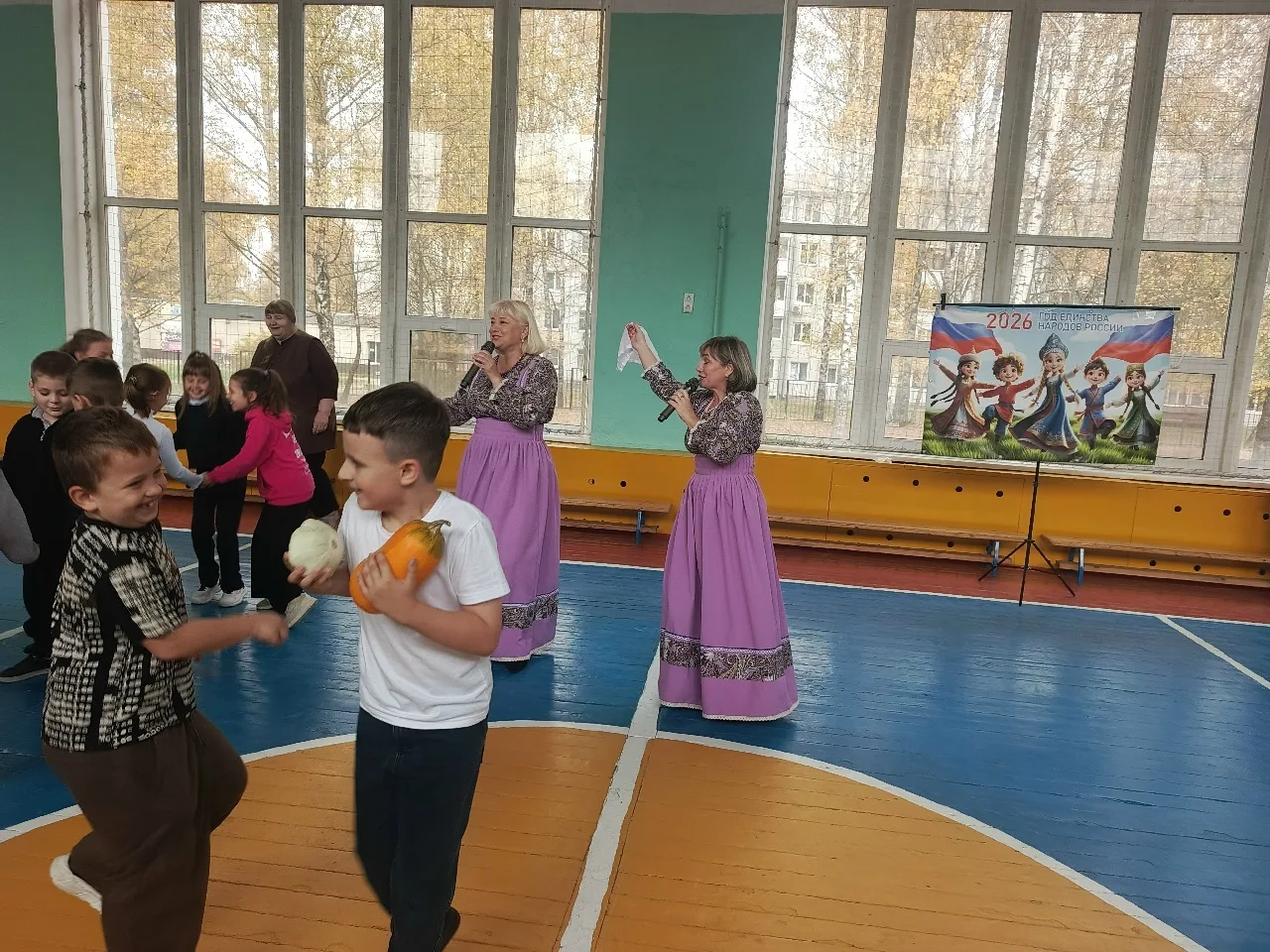 Благотворительная ярмарка в нашей школе — день добра и единства!