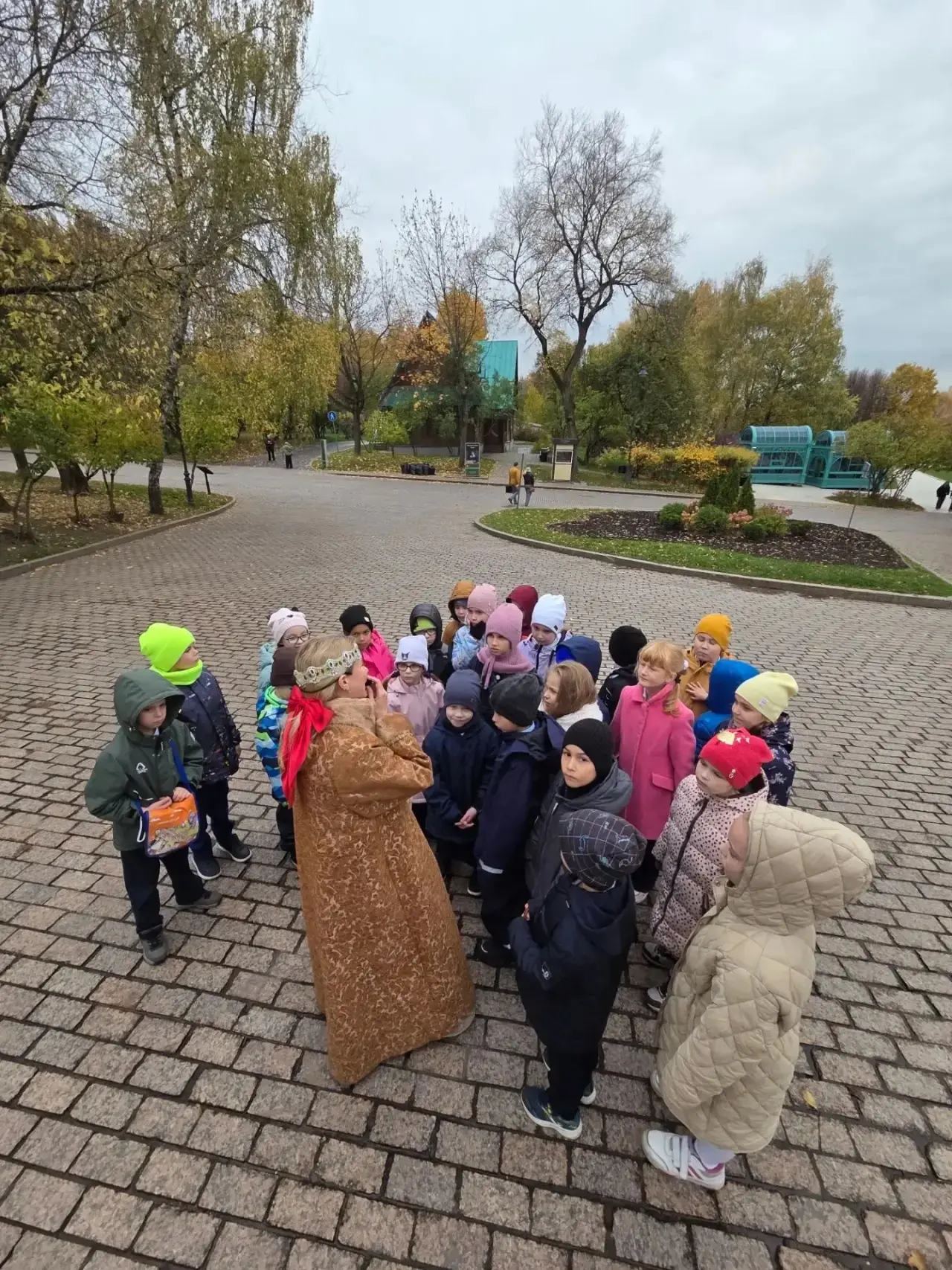 Осенний день в музее-заповеднике «Коломенское» стал для учеников 1 М класса настоящим п...