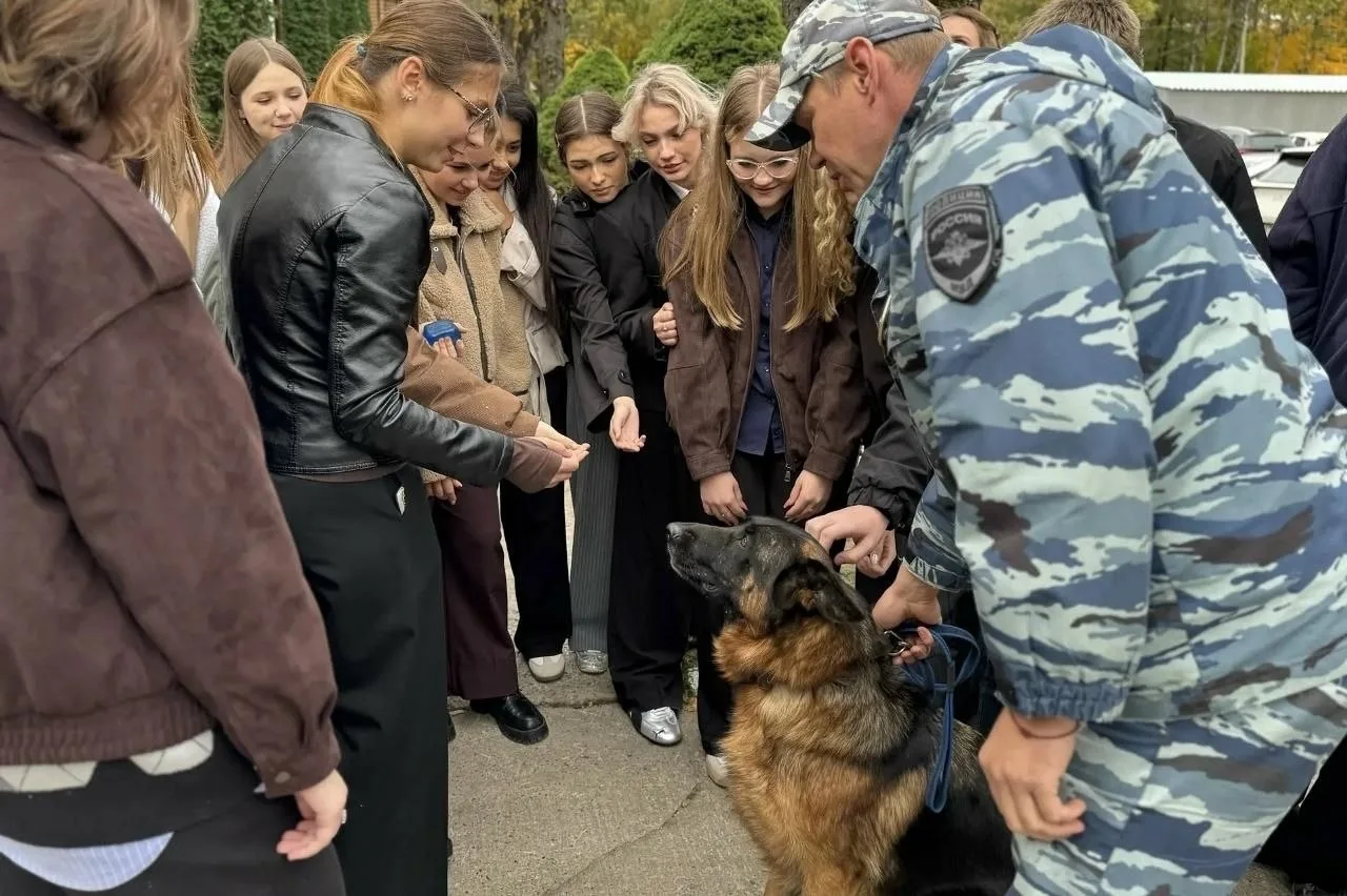 В Железногорске десятиклассники встретились с начальником полиции