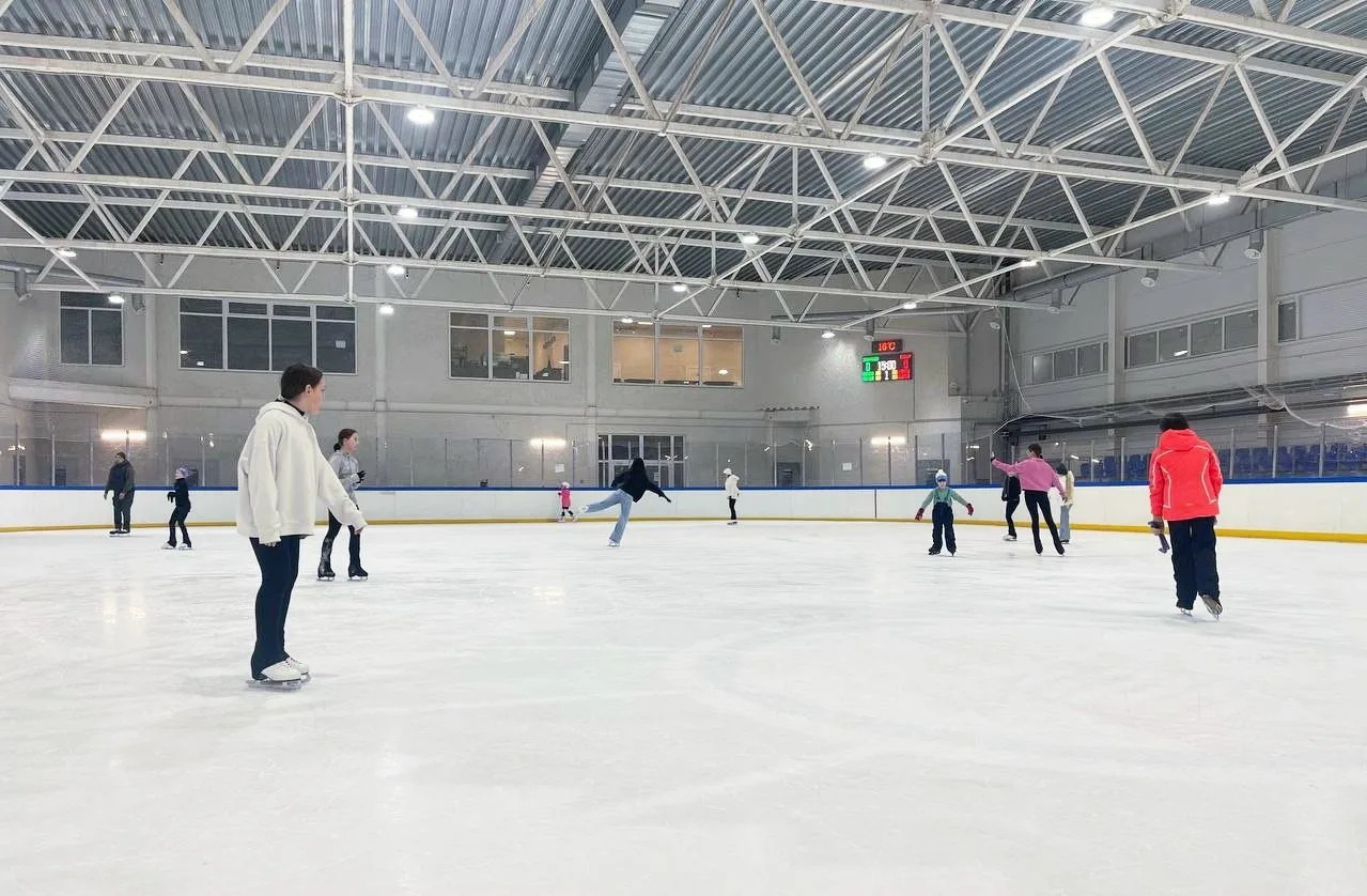 в эту ️ СУББОТУ ️ катаемся на катке!!!⛸️⛸️⛸️