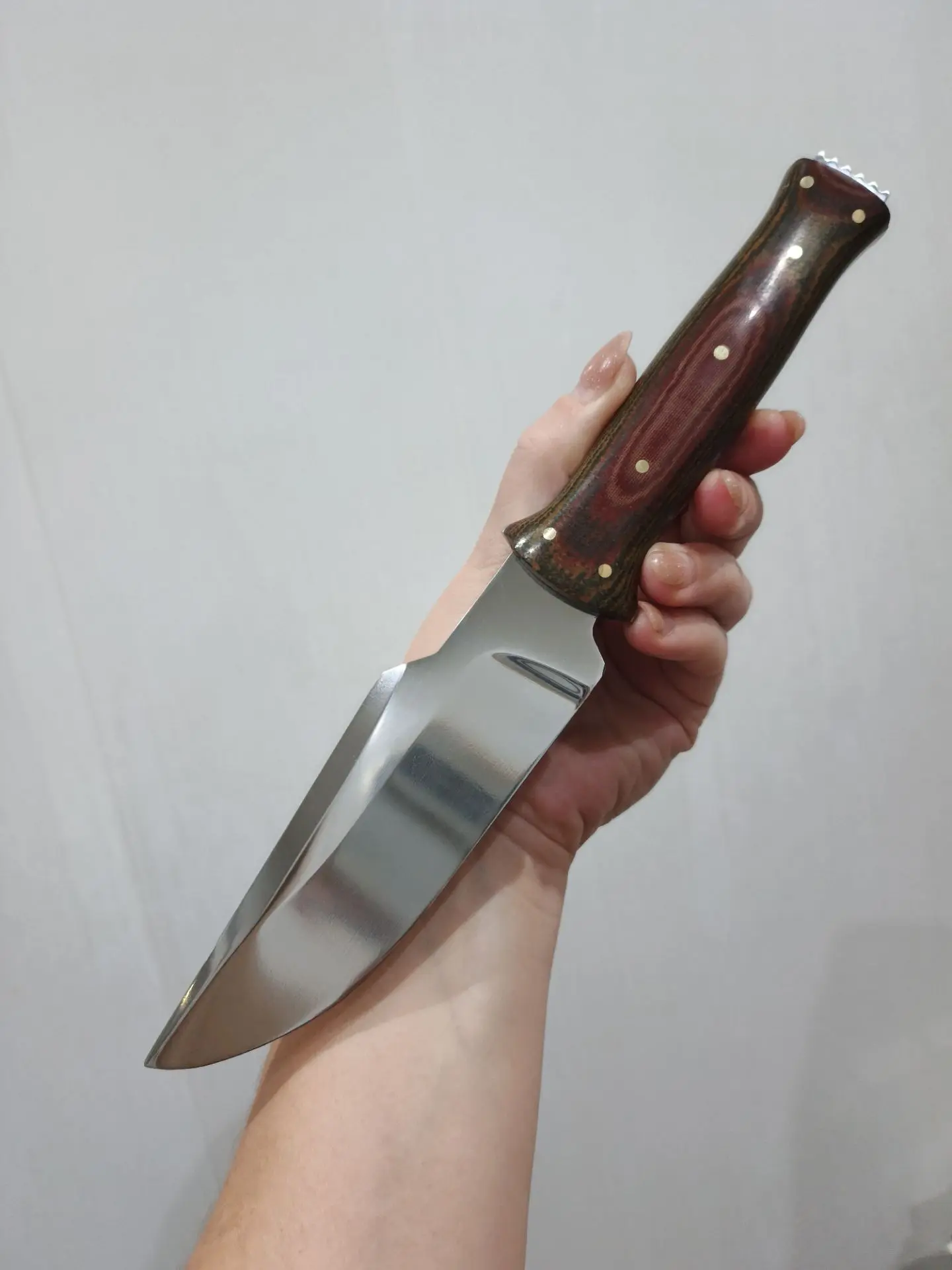 Нож Кит.