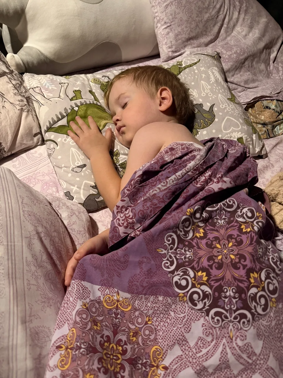 Заходим ВК по ссылке выше, ставим ❤ и комментируем. И спаааать) , как Адам❤