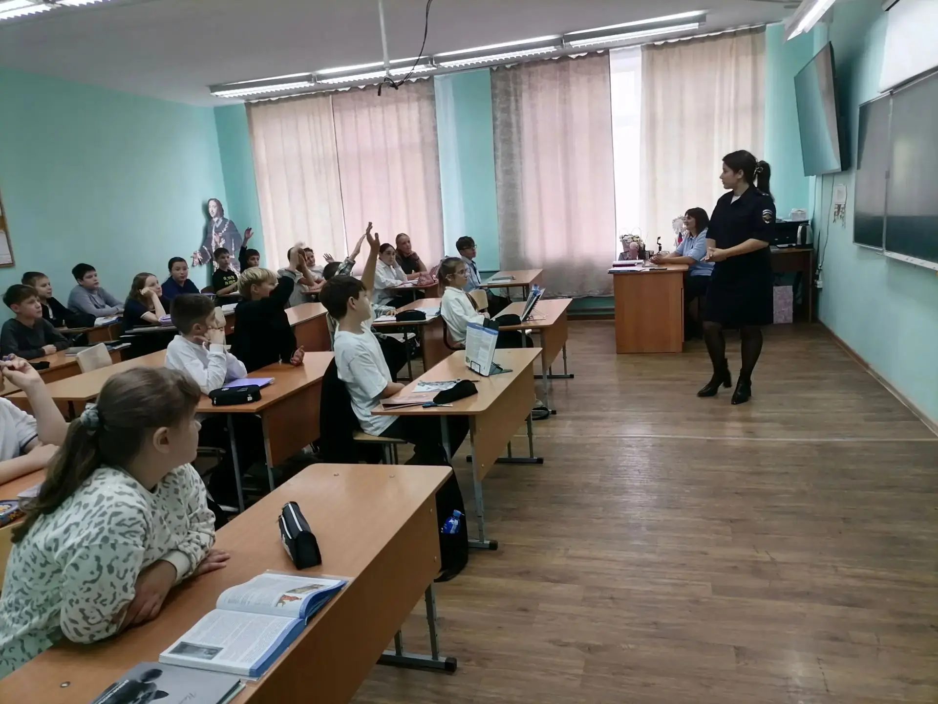 Безопасность начинается с правил! 🚦