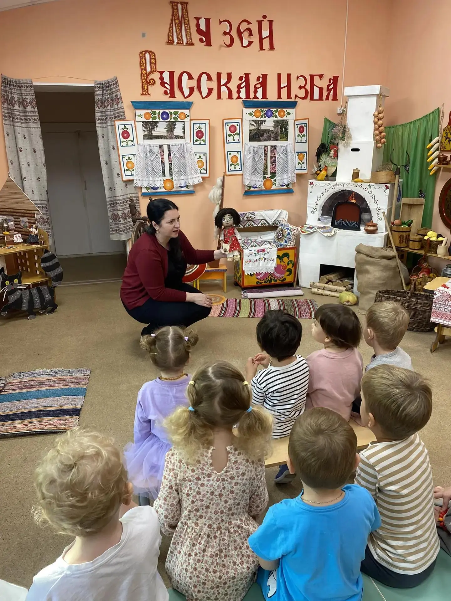 ✨ В нашем музее «Русская изба» случилось настоящее волшебство: младшая группа впервые п...