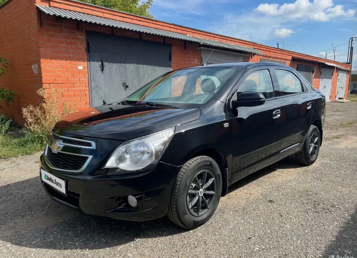 Chevrolet Cobalt с кондиционером. 23г. Двигатель 1.5 цепной самый надёжный экономичный ...