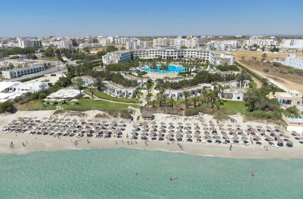 Откройте для себя отдых в Тунисе в отеле MELIA EL MANSOUR MAHDIA THALASSO & SPA в Махди...