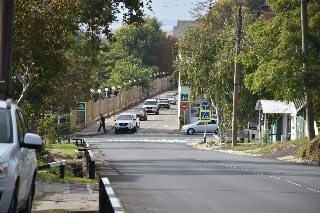 В Темрюке нанесена дорожная разметка на участках проведения ремонтных работ 🚧