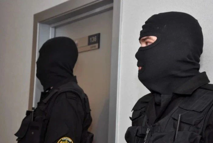 Силовики пришли в мэрию Екатеринбурга