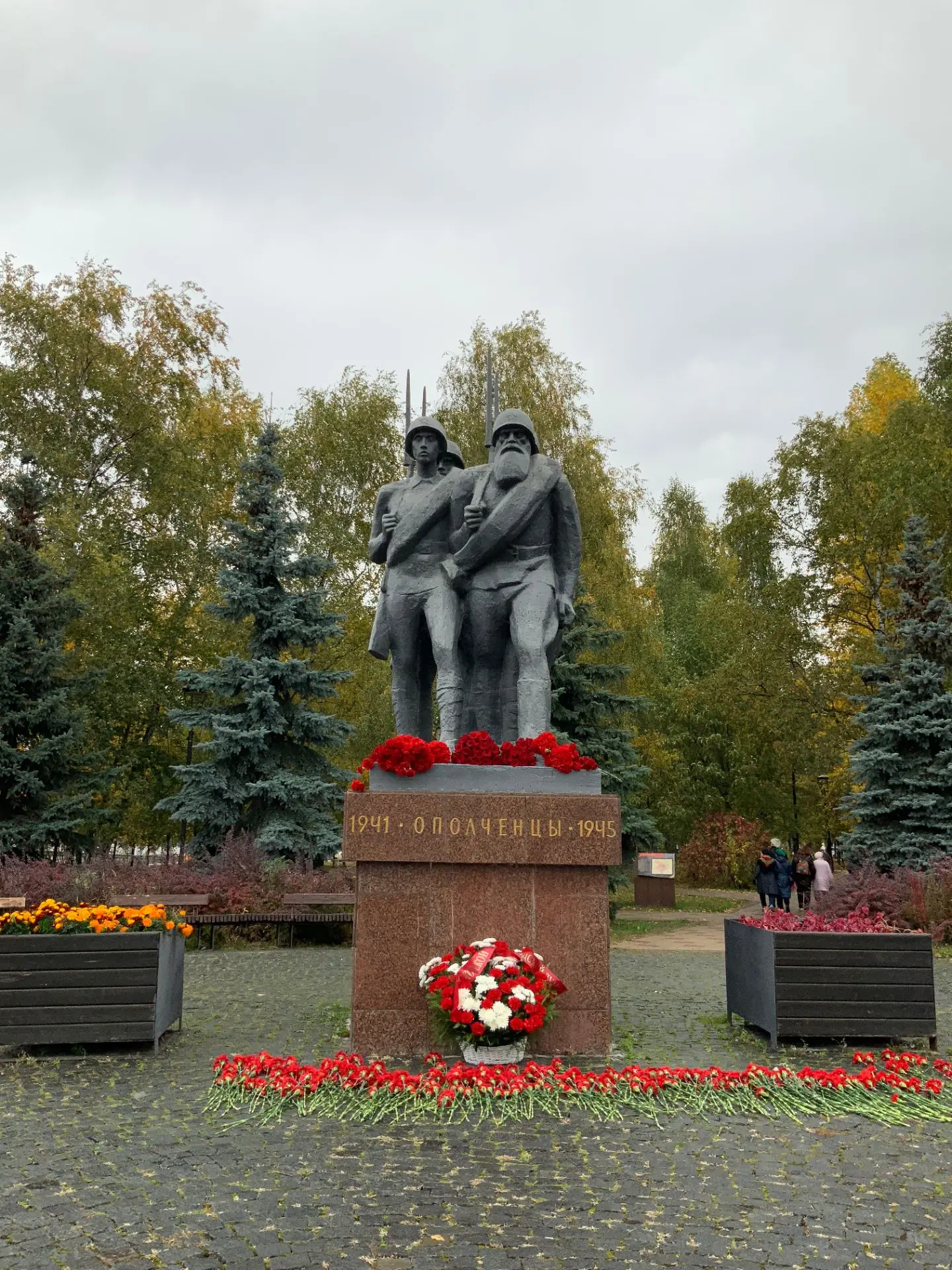 В Хорошёво-Мнёвниках прошло памятное мероприятие, приуроченное ко Дню Московского народ...