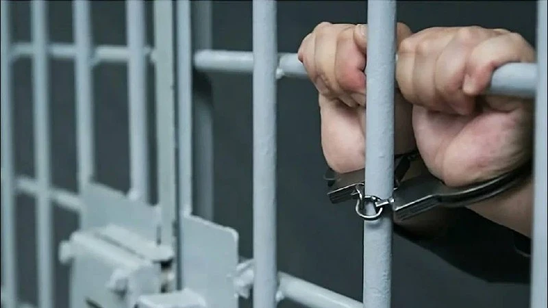 14-летний школьник в Казани поджег базовую станцию сотовой связи - ему грозит до 20 лет...