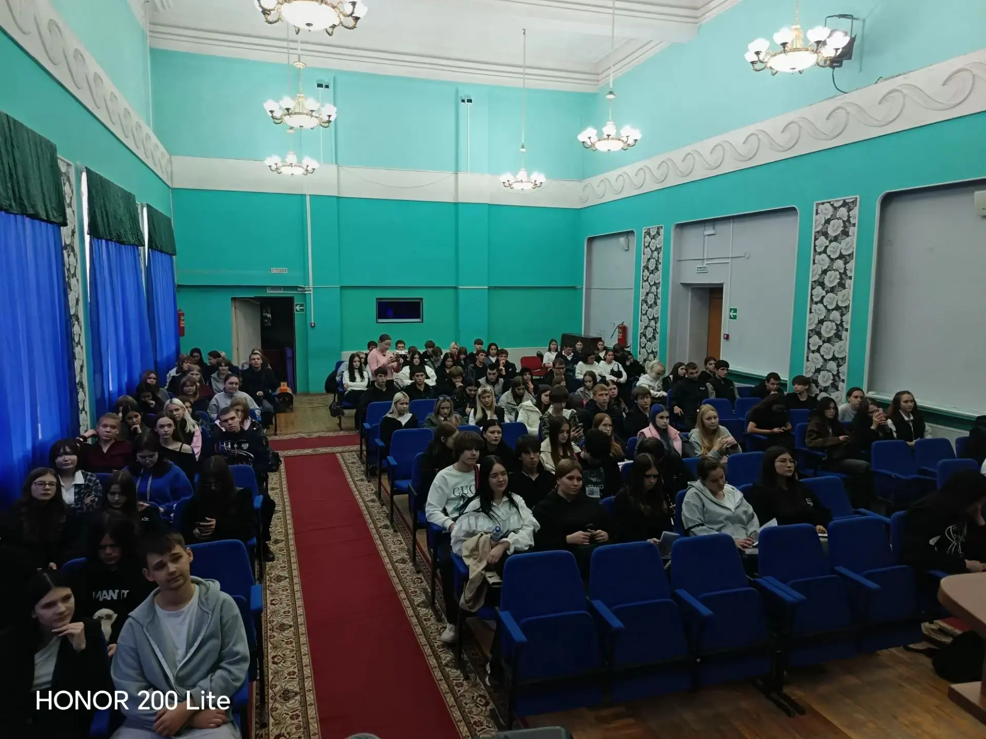 7 октября в Поволжском кооперативном институте (г. Энгельс) было по-осеннему тепло и оч...