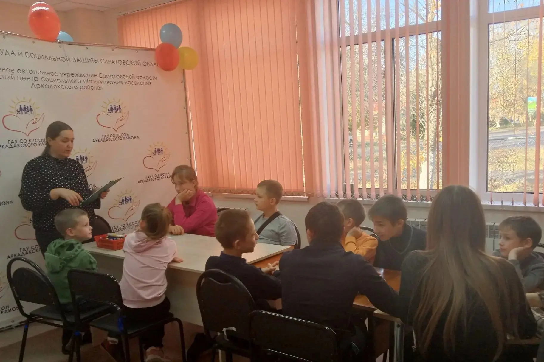 🧑‍🍼«Портрет папы»: в нашем центре прошло творческое мероприятие ко Дню отца