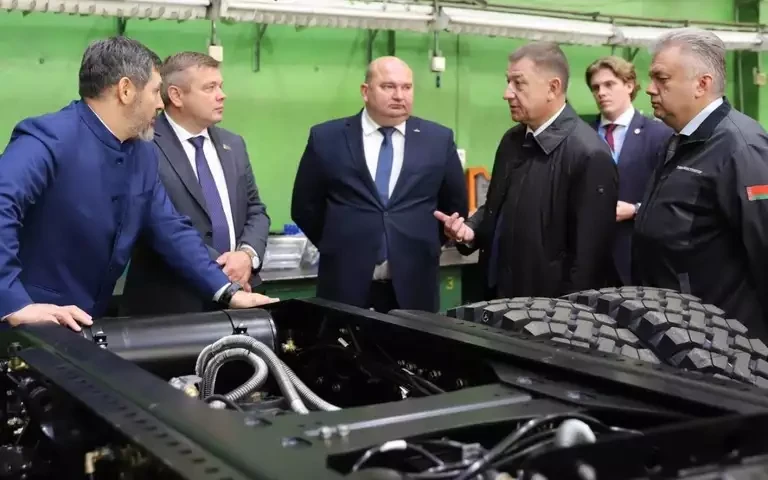 В Белоруссии приступили к тестированию МАЗа с кабиной К5 от КамАЗа.