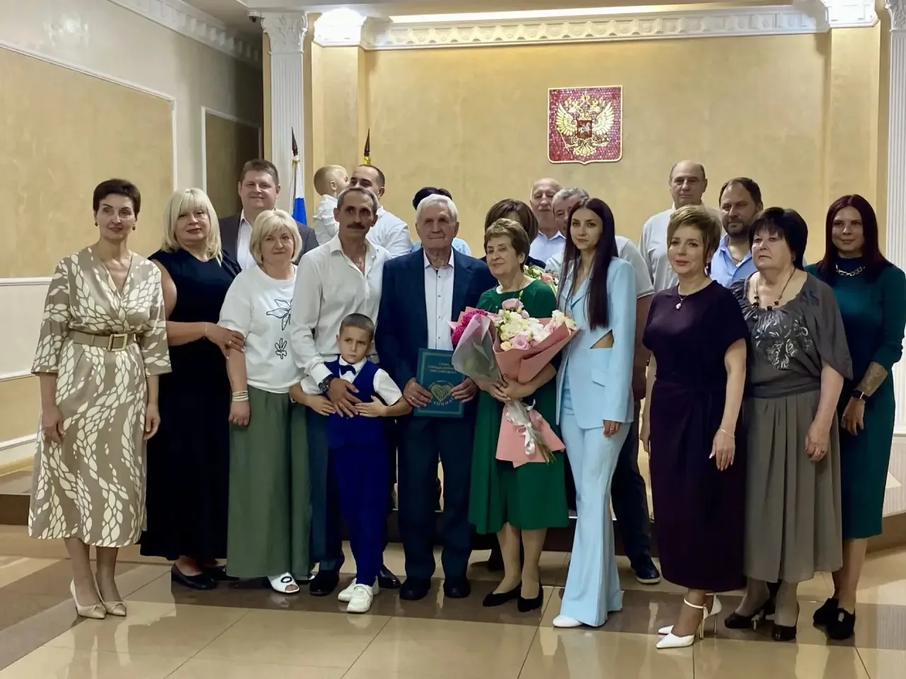 Принял участие в чествовании бриллиантовых юбиляров — семьи Станислава Феофановича и Га...