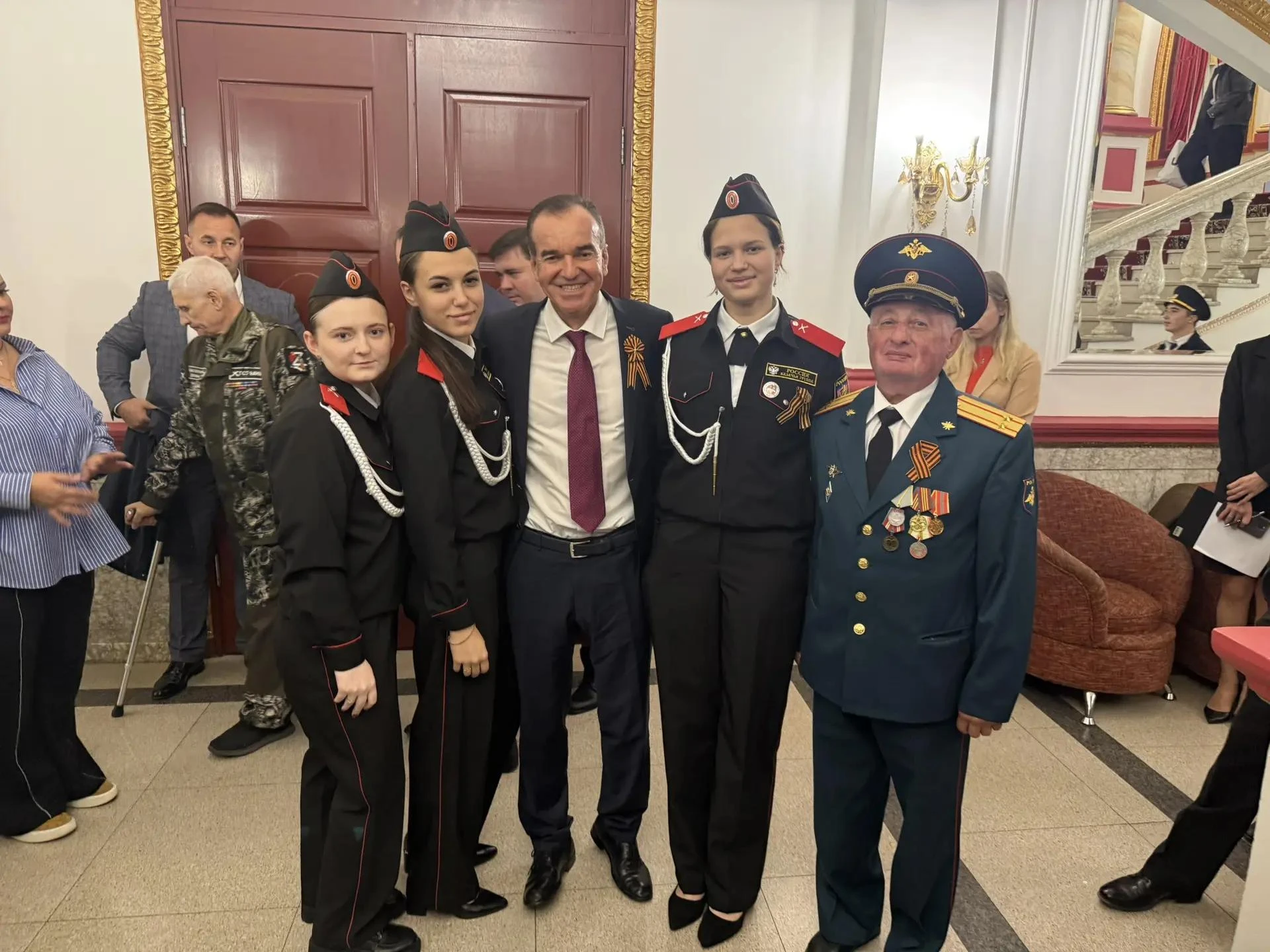 🇷🇺 ПАМЯТЬ, КОТОРАЯ ОБЪЕДИНЯЕТ ПОКОЛЕНИЯ!