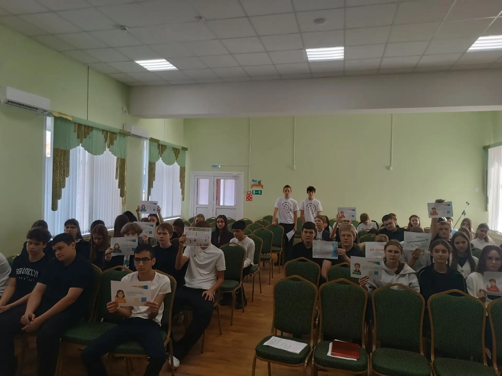 📅Сегодня в МБОУ АСШ № 2 в рамках Всероссийского классного часа прошла встреча Амбассад...
