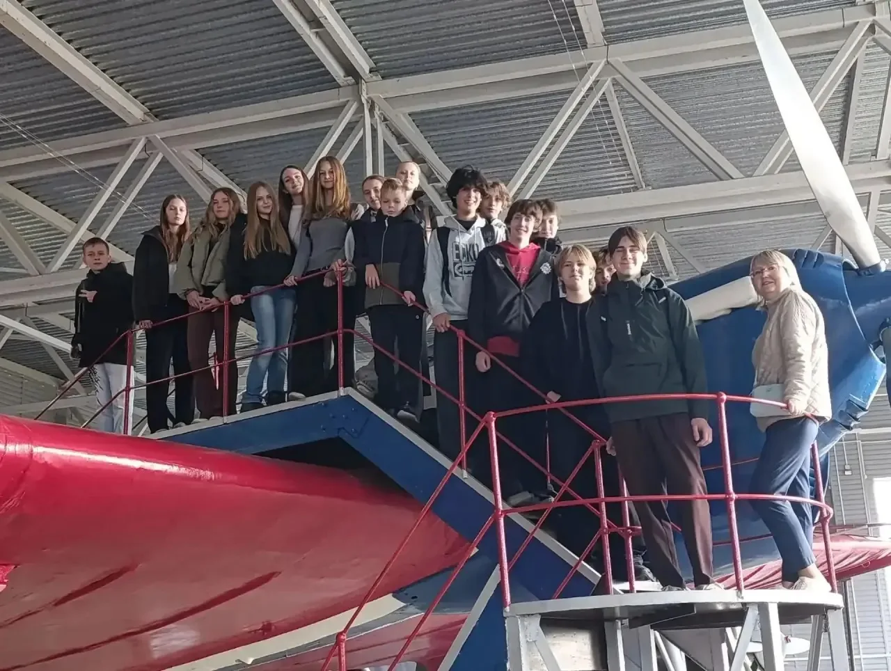 🎒 Экскурсия в Чкаловск: от легендарных самолетов до крылатых кораблей!