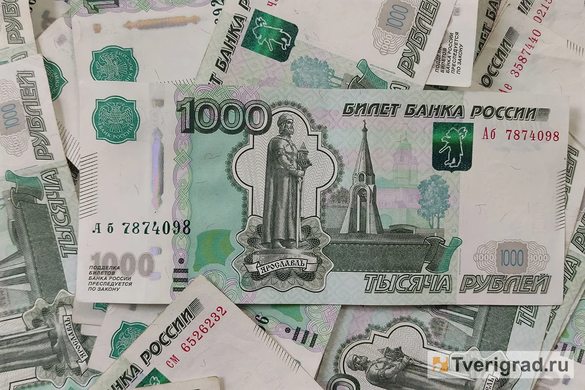 Эксперт рассказал, насколько увеличится минимальная зарплата в России в 2027 году