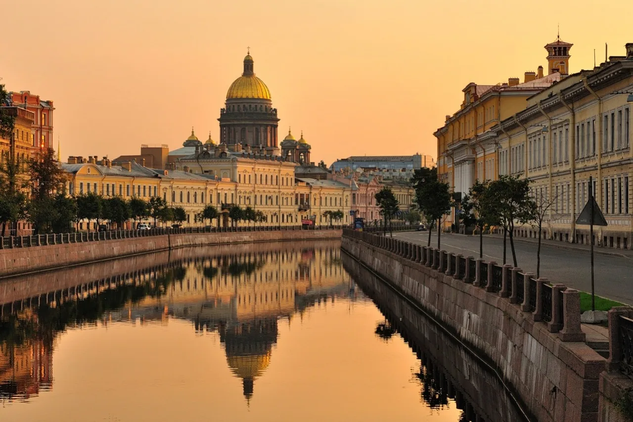 COSMOS SAINT-PETERSBURG PULKOVSKAYA HOTEL (КОСМОС ПУЛКОВСКАЯ) 4⭐️