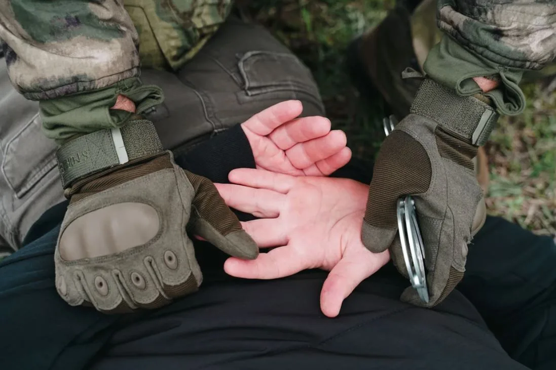 В Луганске задержали 18-летнего парня из Бердянска по подозрению в разбое