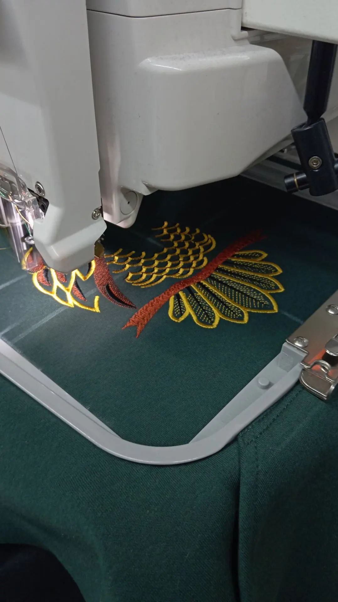 Ночная смена в разгаре... Самое время, для этой вышивки