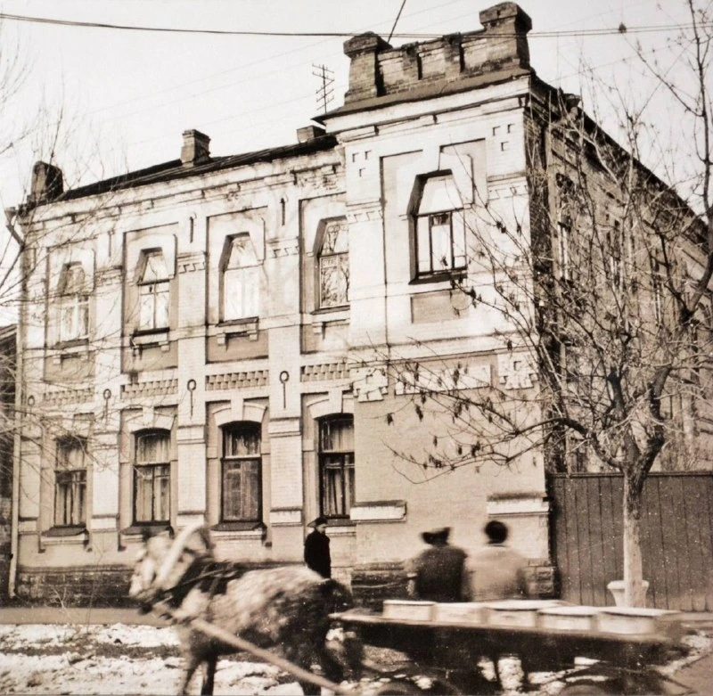 Дом Тилло на улице Сакко и Ванцетти, 36