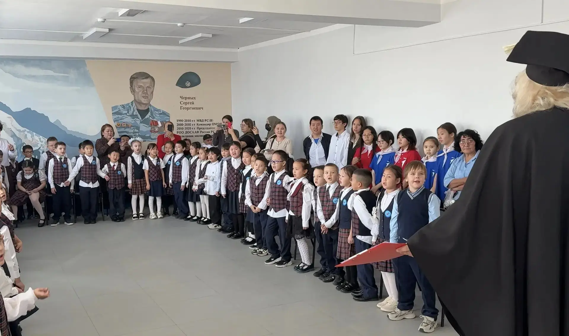 Прошёл  праздник "Посвящение в первоклассники". Наши вожатые тоже отработали на 100%.