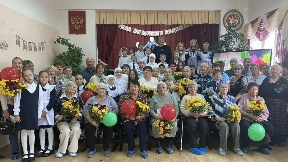 👵👴В рамках Декады пожилых людей на территории ТОС «Посёлок» в школе №2 состоялось мер...