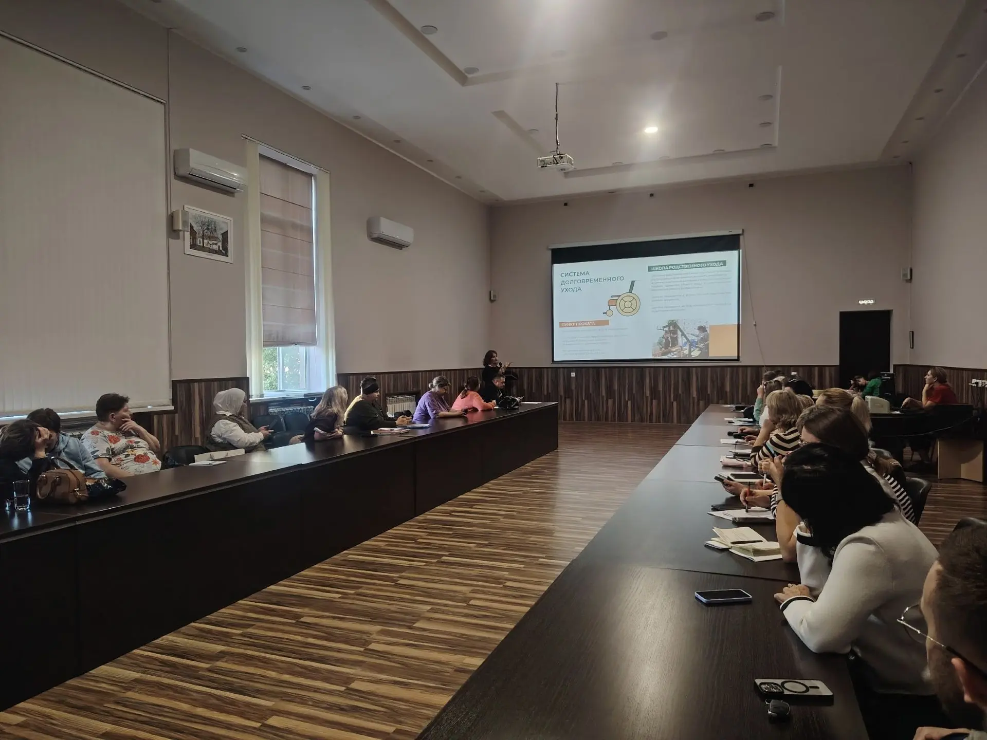 Социальный навигатор: в Советском районе обсудили меры поддержки семей военнослужащих