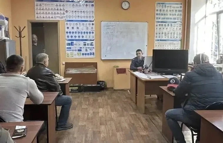🚜 В Новокузнецком районе прошёл экзамен на право управления самоходными машинами