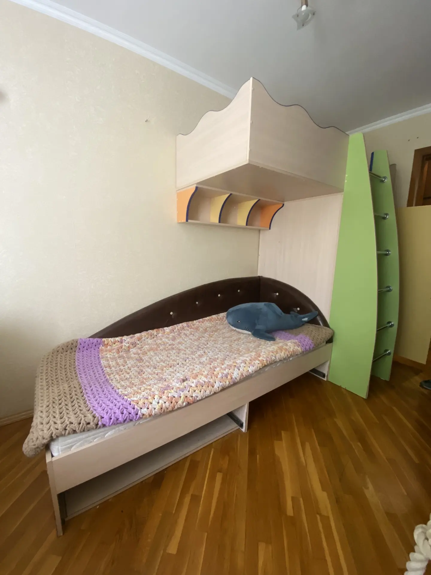 Двухъярусная кровать детская, с матрасами, размер 1800х900, без нижних ящиков, состояни...