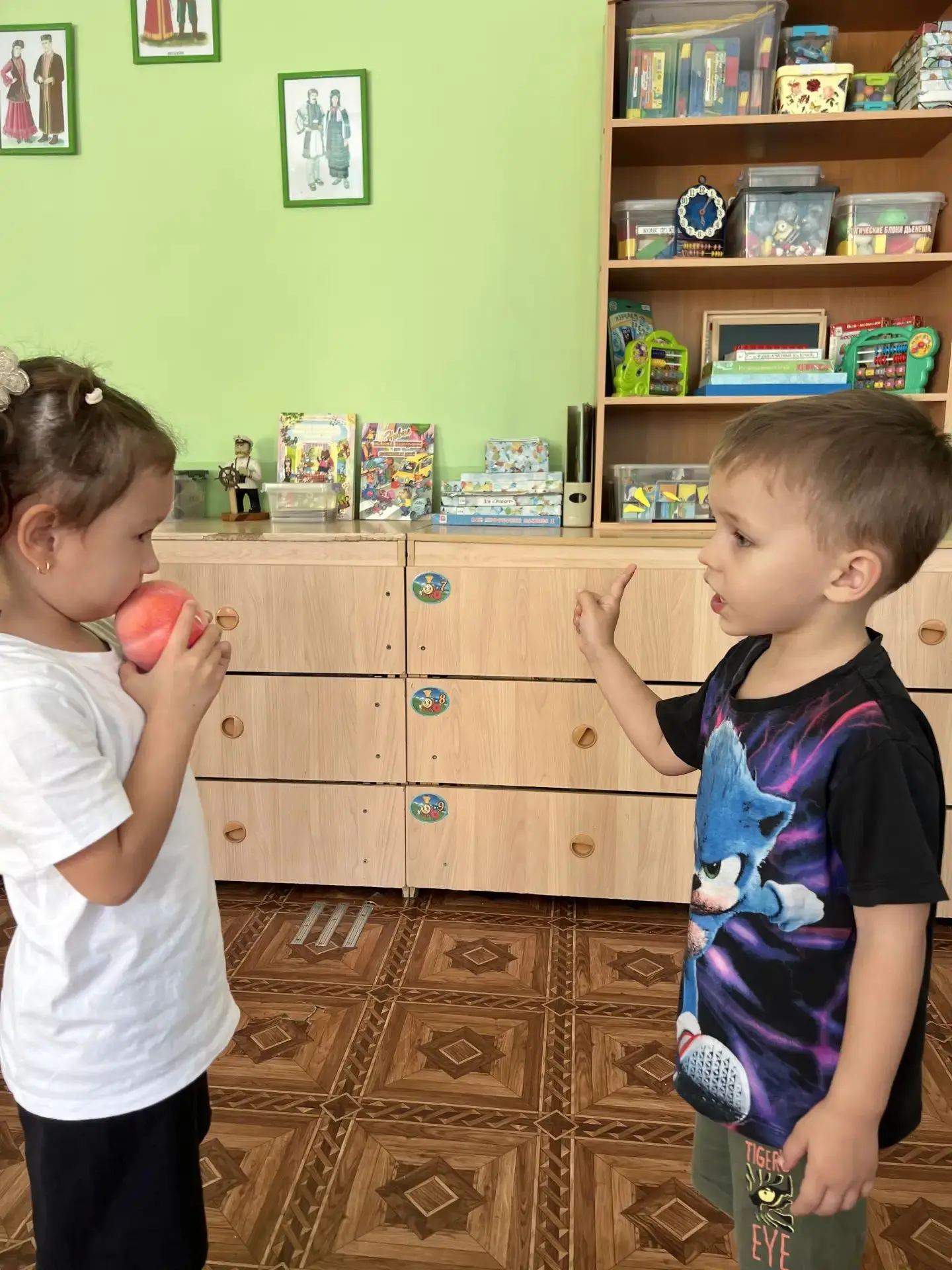 🗣️ Игровая беседа «Хорошо — плохо»: учимся различать поступки!