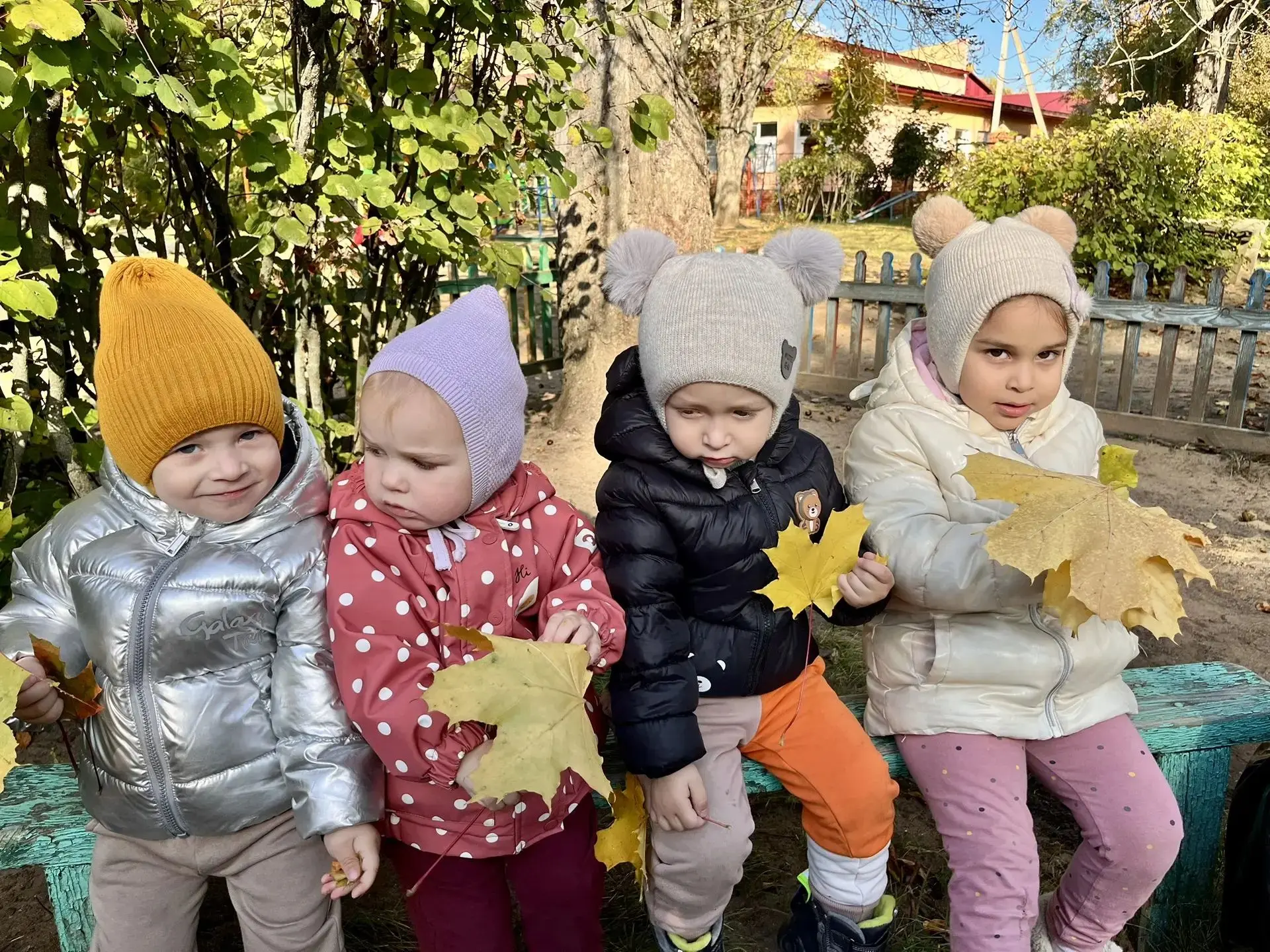 🍂 Осень — чудесное время для открытий! Сегодня с малышами из второй группы раннего воз...