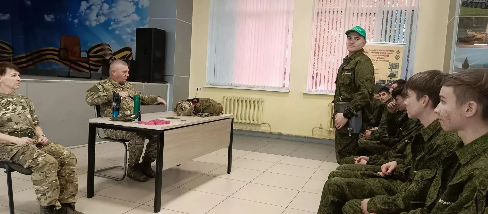 Балтач районы мәктәпләренең 10 нчы сыйныф укучылары өчен хәрби хезмәт нигезләре буенча ...