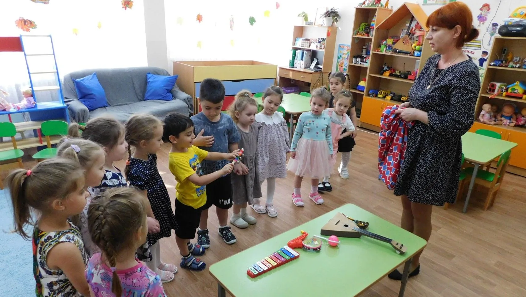 🎻🎭🖼Тематическая неделя в средних группах «Путешествие в мир искусства».