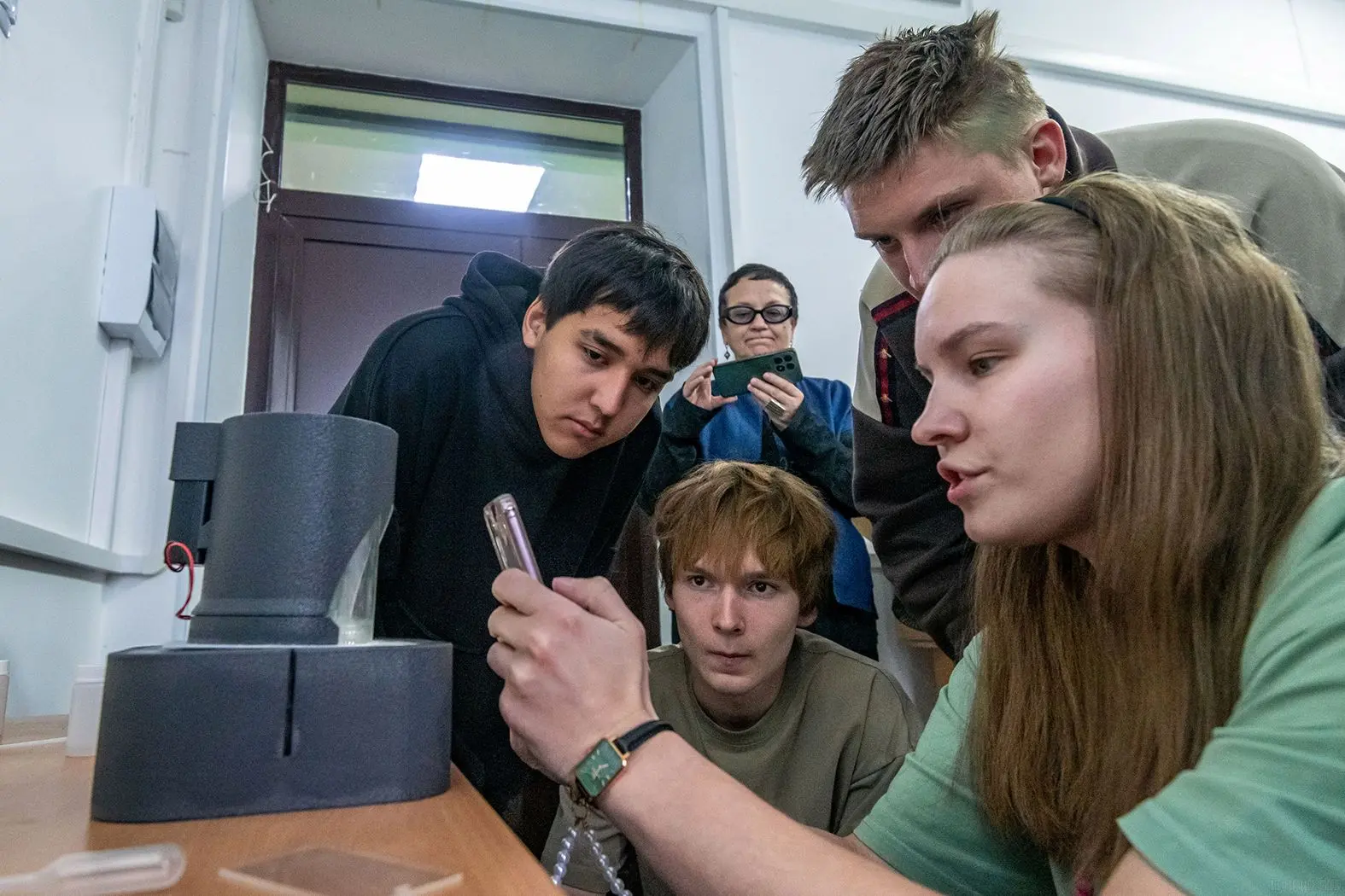 C RadLab доступно о науке: для озерских школьников и студентов прошли лекции и практиче...