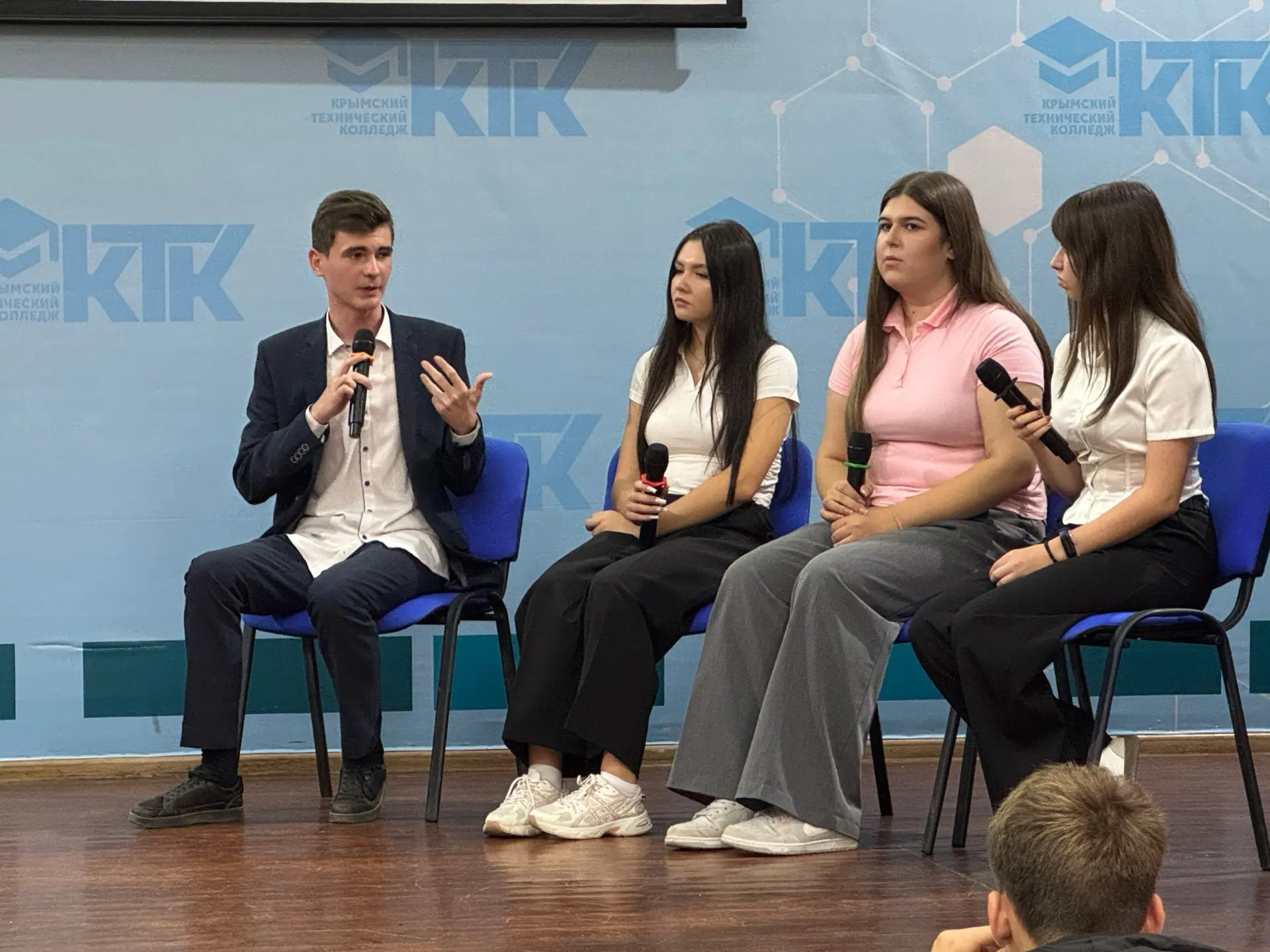 🎤 В Крымском техническом колледже состоялись дебаты кандидатов