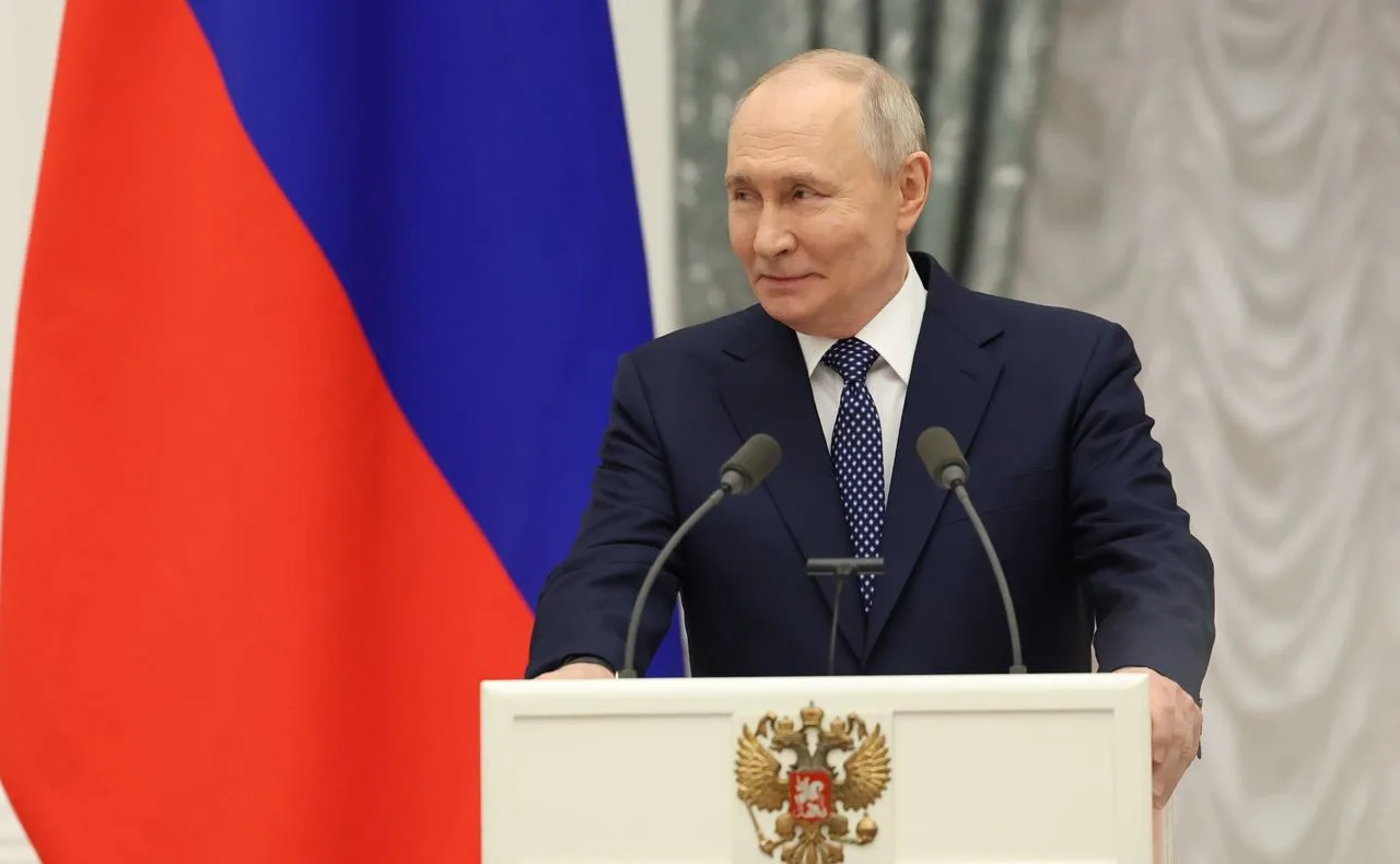 🇷🇺 Сегодня свой день рождения отмечает Президент Российской Федерации Владимир Владим...