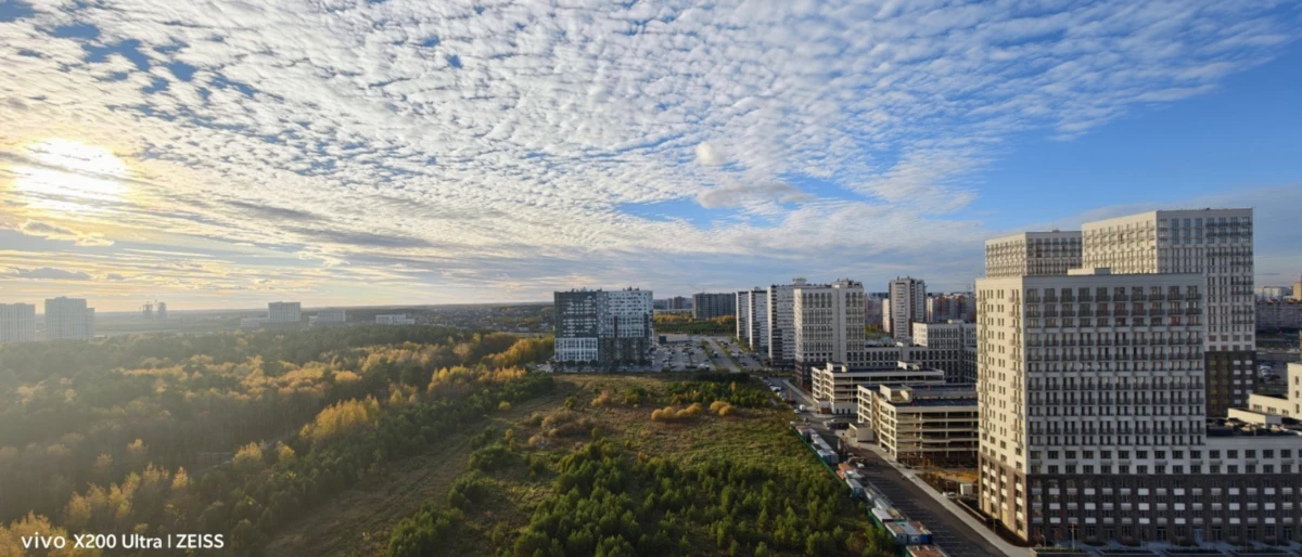 Утреннее солнце над любимым городом.