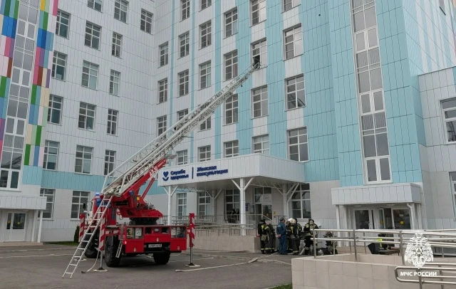 🚒В Тамбове МЧС проводит пожарно-тактическое учение в поликлинике на улице Запрудной
