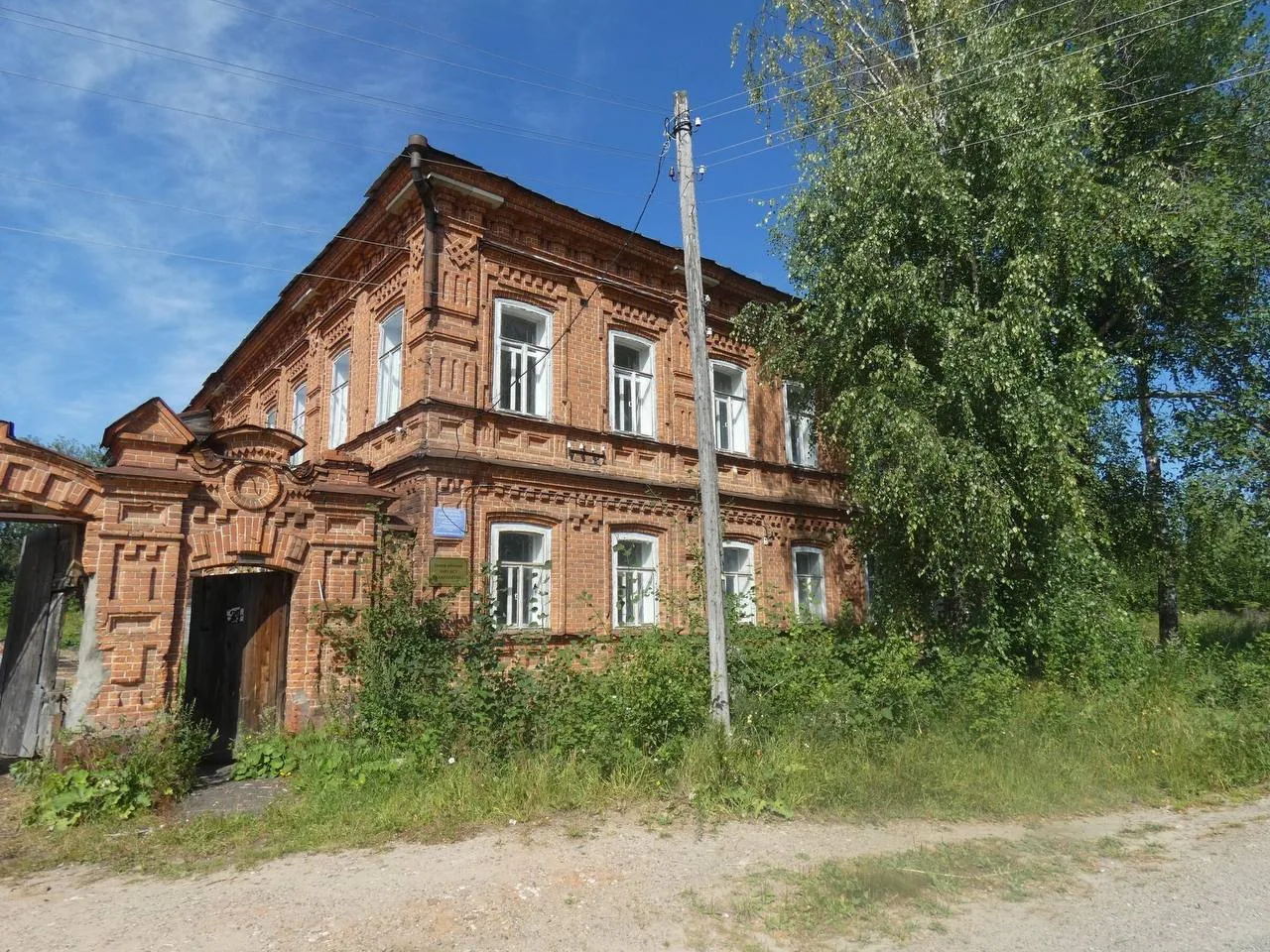 В Прикамье ищут инвестора для старинной купеческой усадьбы.