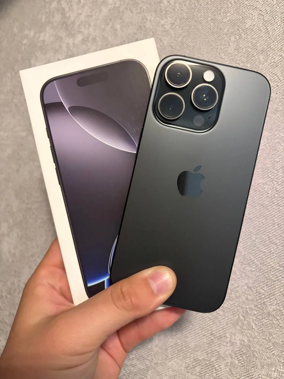 iPhone 16 pro 256гб